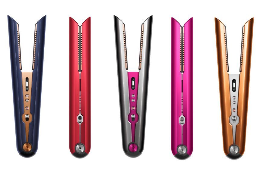 Man sieht den Dyson Corrale Haarglätter in den verschiedenen Farben.